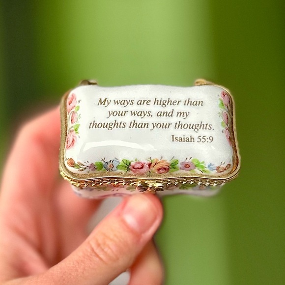 VTG Porcelain Floral Faith Based Mini Trinket Box Bible Verse Collectible Accent - Picture 3 of 11